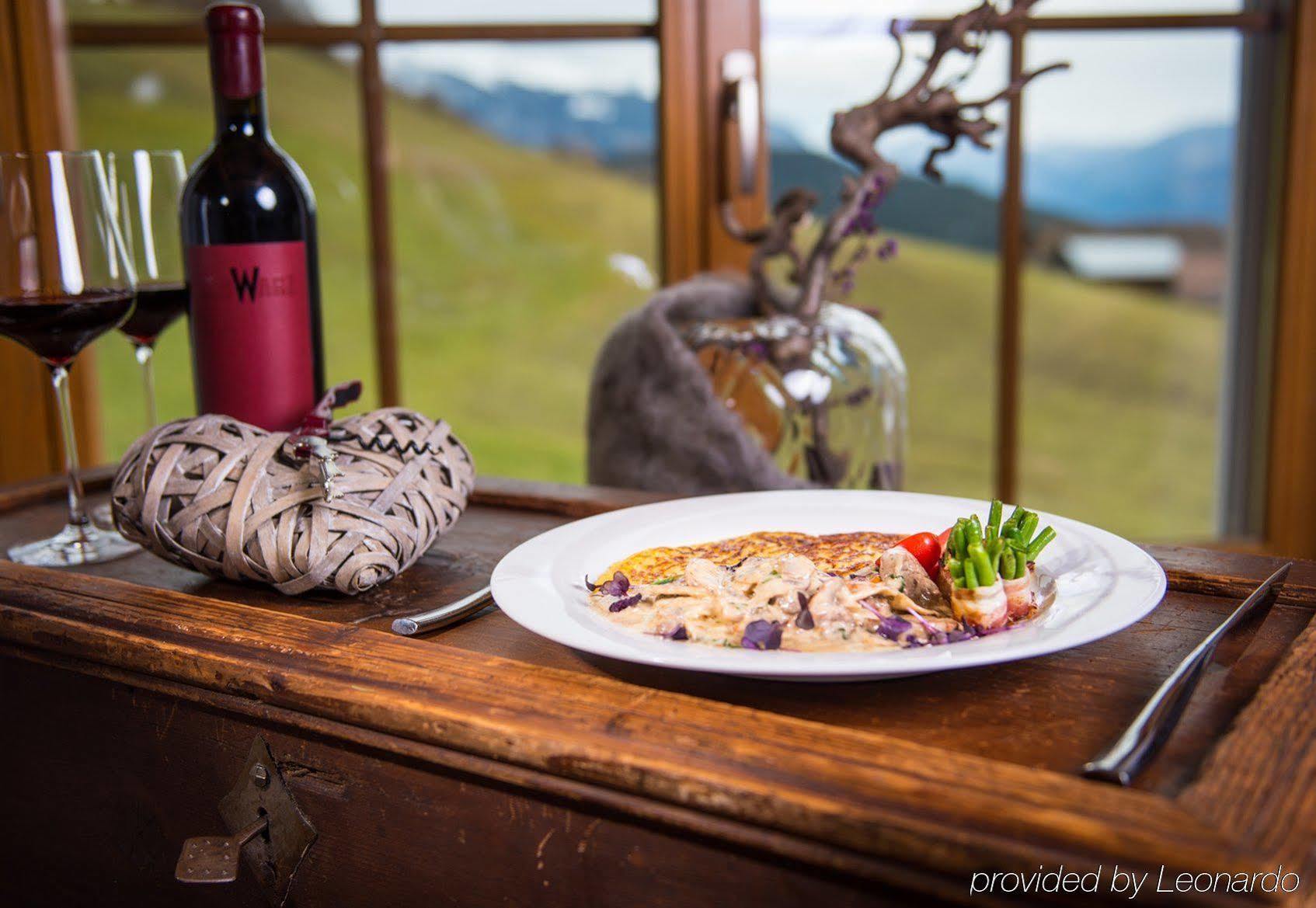 Hotel Restaurant La Siala ฟาเรลา ภายนอก รูปภาพ