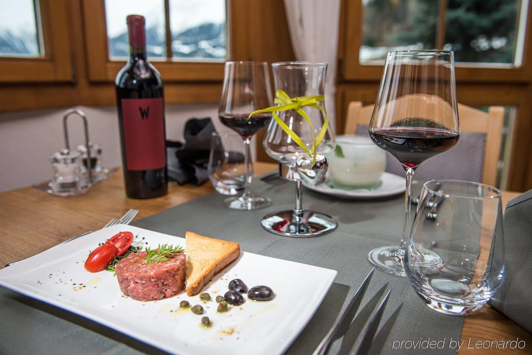 Hotel Restaurant La Siala ฟาเรลา ภายนอก รูปภาพ