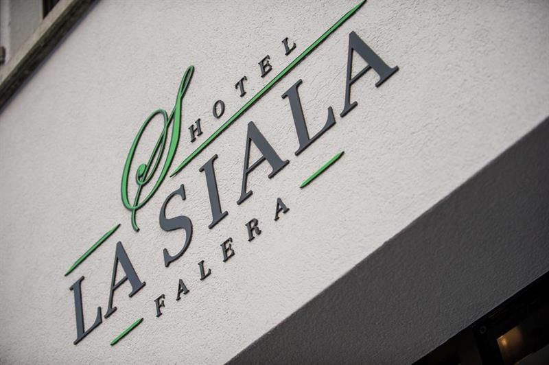 Hotel Restaurant La Siala ฟาเรลา ภายนอก รูปภาพ